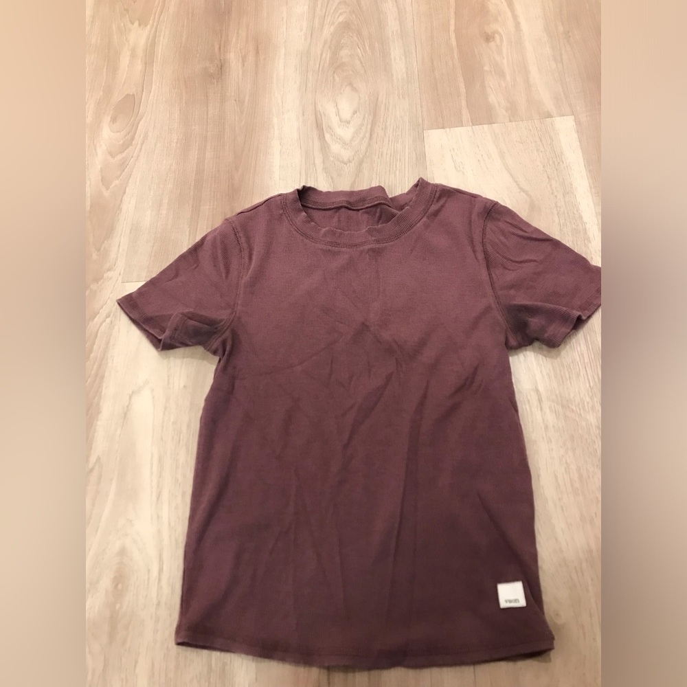 Vuori Pose Fitted Tee* Read*